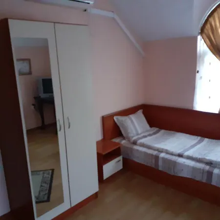 авалон Хотел 2*