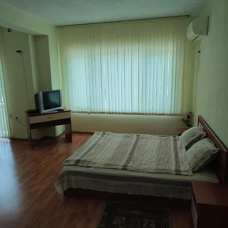авалон Hotel 2*