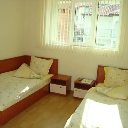 авалон Hotel 2*