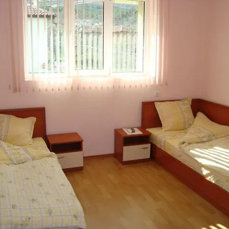 Hotel авалон 2*