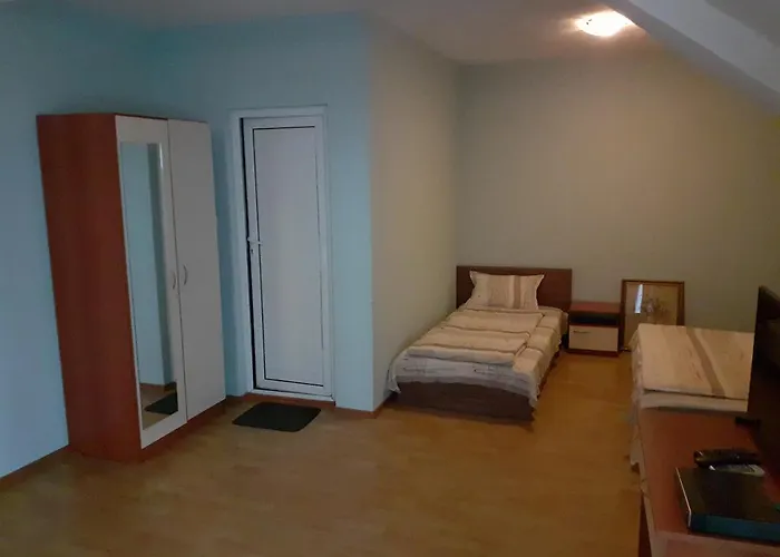 авалон Хотел