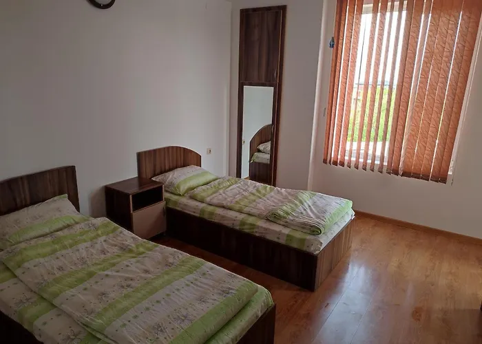 авалон Хотел 2*