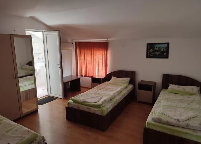 Хотел авалон